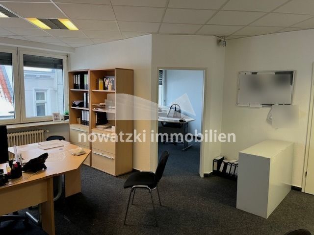 Helle Büroeinheit in zentraler Lage!!!!